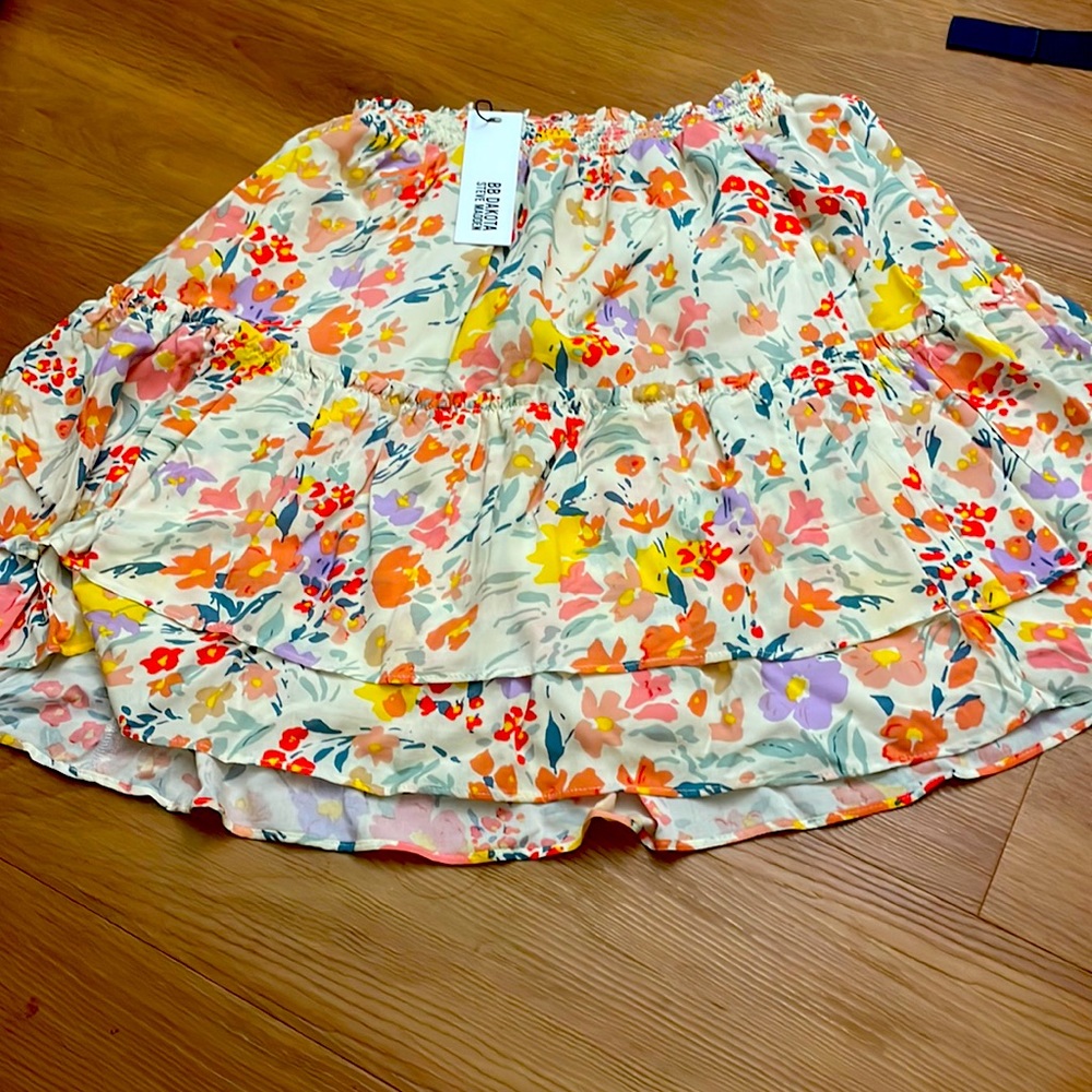 Cute mini skirt